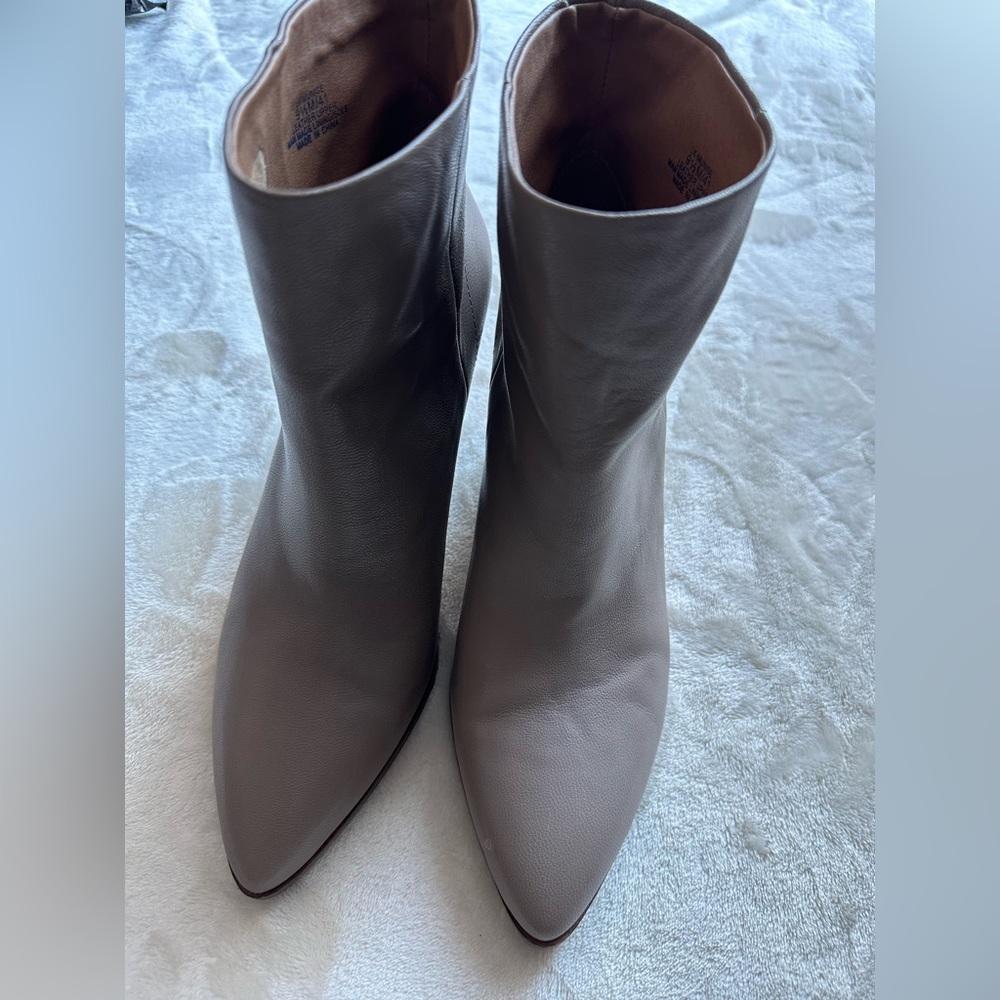 Ankle boots